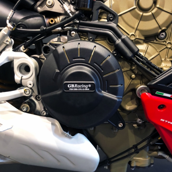 Ducati-V4S-Streetfighter-2020-GBRacing-Clutch